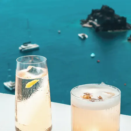 σπίτια τέχνης ασπάκι 5* Οία