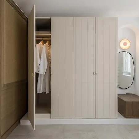 Aspaki By Art Maisons Hotel Oia (Santorini)