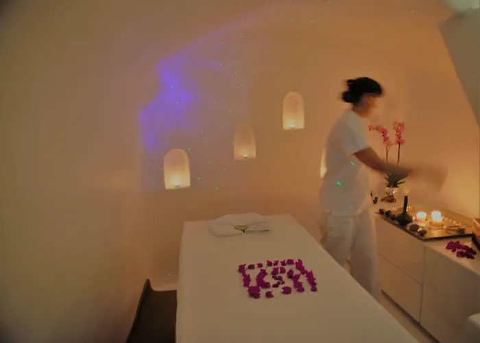 Aspaki By Art Maisons 5* Oia (Santorini)