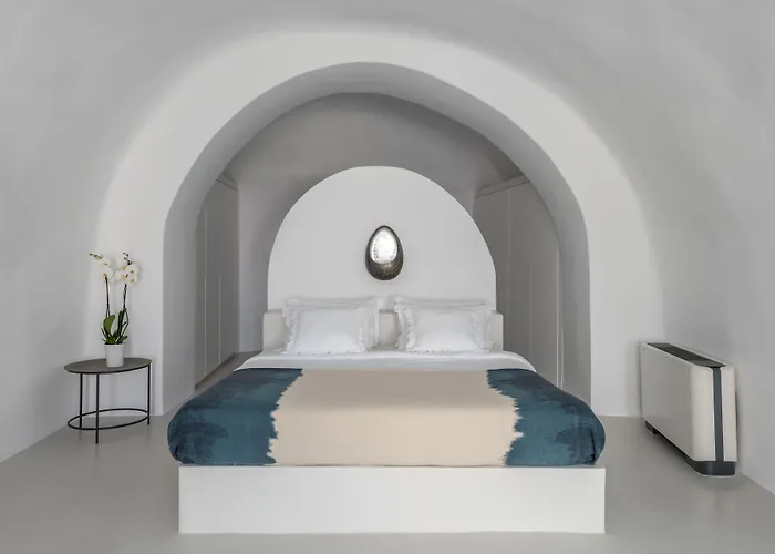 Aspaki By Art Maisons Hotel Oia (Santorini)